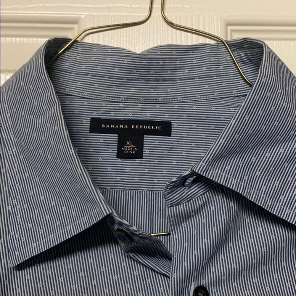 Bannana Republic XL men’s shirt.